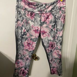 Crop length work out leggings